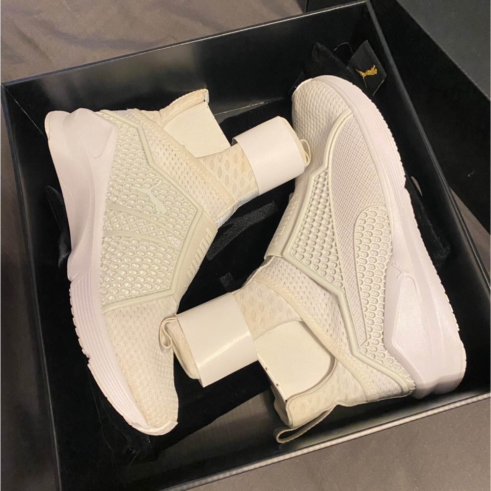 PUMA Rihanna fenty sneakers white